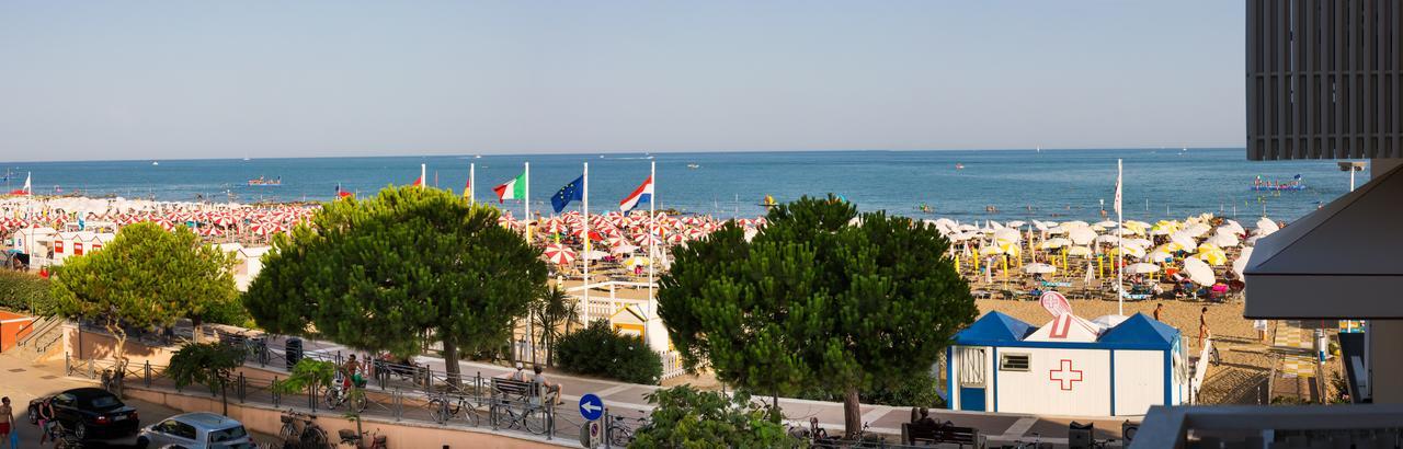 Hotel Tritone Caorle Zewnętrze zdjęcie
