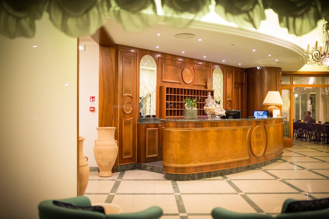 Hotel Tritone Caorle Zewnętrze zdjęcie