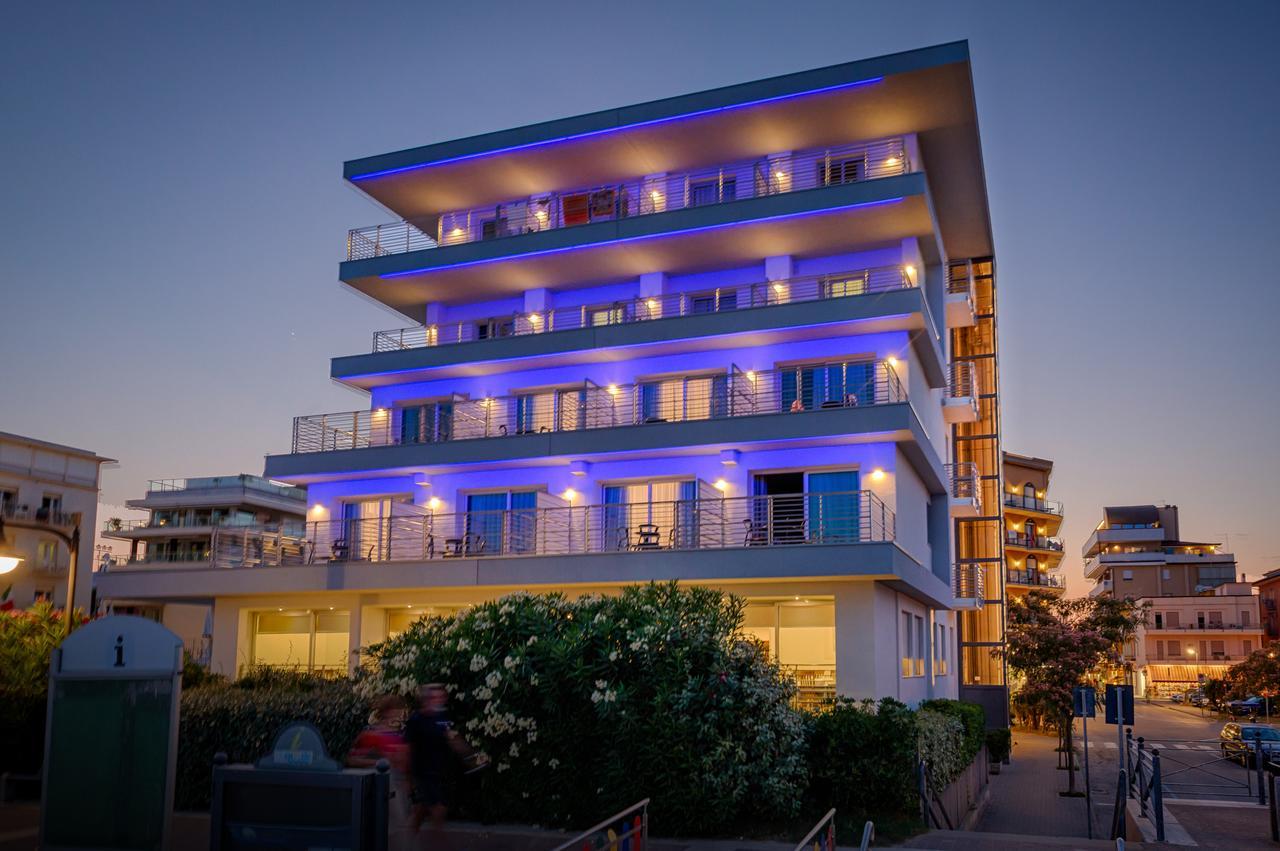 Hotel Tritone Caorle Zewnętrze zdjęcie
