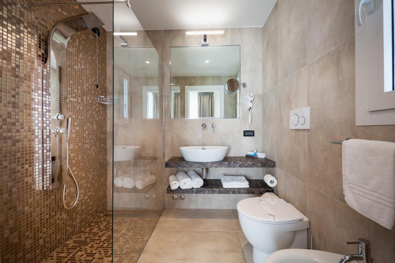 Hotel Tritone Caorle Zewnętrze zdjęcie